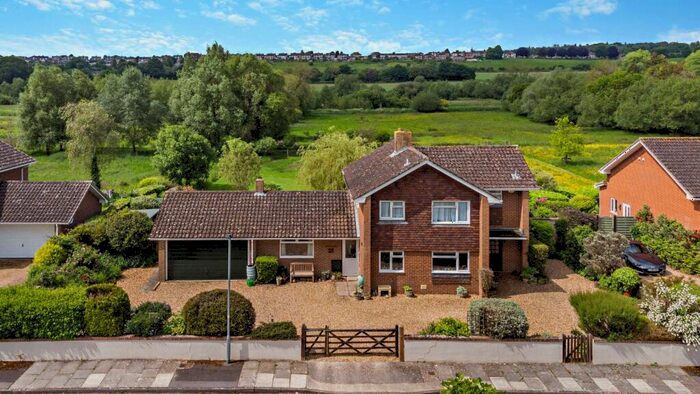 4 Bedroom Detached House For Sale In St. Lawrence Close, Stratford Sub Castle, Salisbury, Wiltshire, SP1