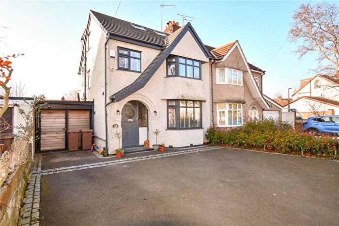 4 Bedroom Semi-Detached House For Sale In The Woodlands, Upton, Wirral, CH49