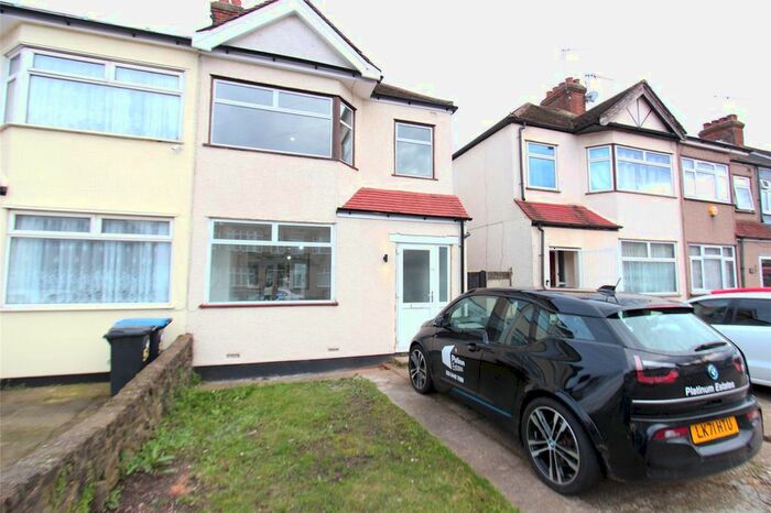 3 Bedroom Property To Rent In Newbury Avenue, Enfield, London, EN3