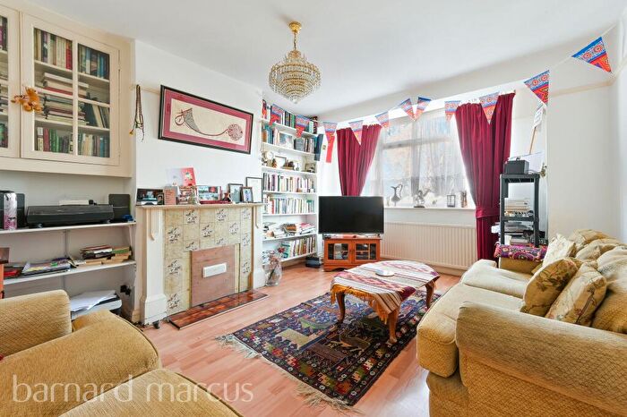 3 Bedroom House To Rent In Farm Road, Morden, SM4