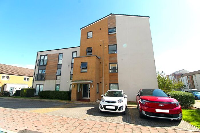 2 Bedroom Flat For Sale In Gascoigns Way, Charlton Hayes, BS34