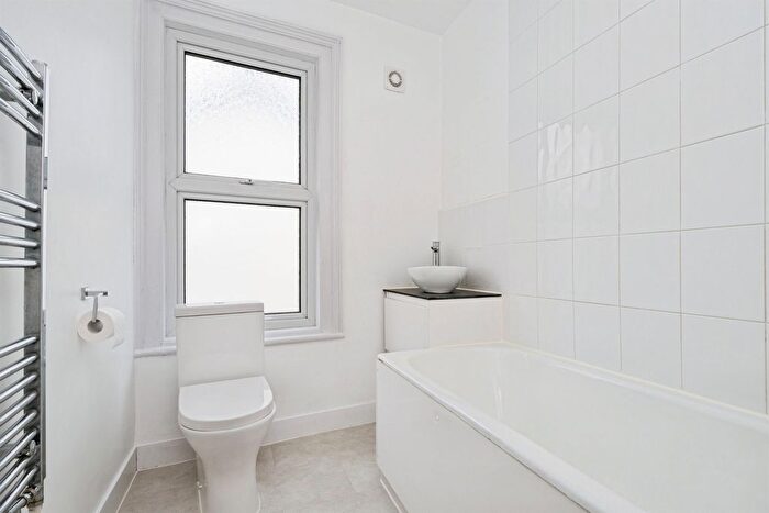 2 Bedroom End Terrace House For Sale In Albion Road, Tunbridge Wells, TN1