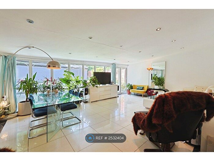 3 Bedroom Terraced House To Rent In Carlisle Avenue, London, W3