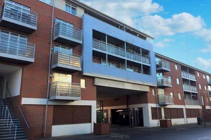 1 Bedroom Apartment To Rent In Hart Street, Maidstone, ME16
