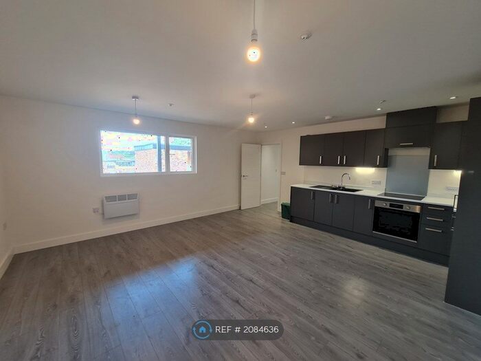 1 Bedroom Flat To Rent In Vivian Court, Hemel Hempstead, HP1