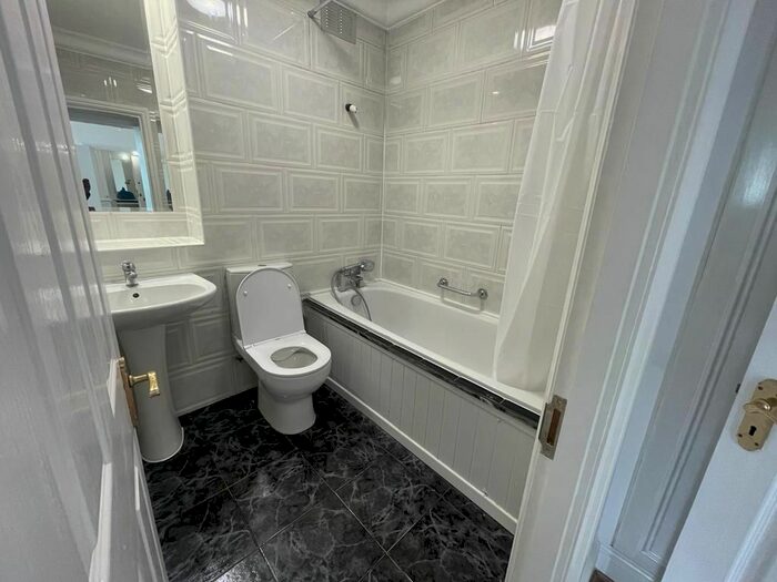 1 Bedroom Flat To Rent In St. Johns Wood Road, London, NW8