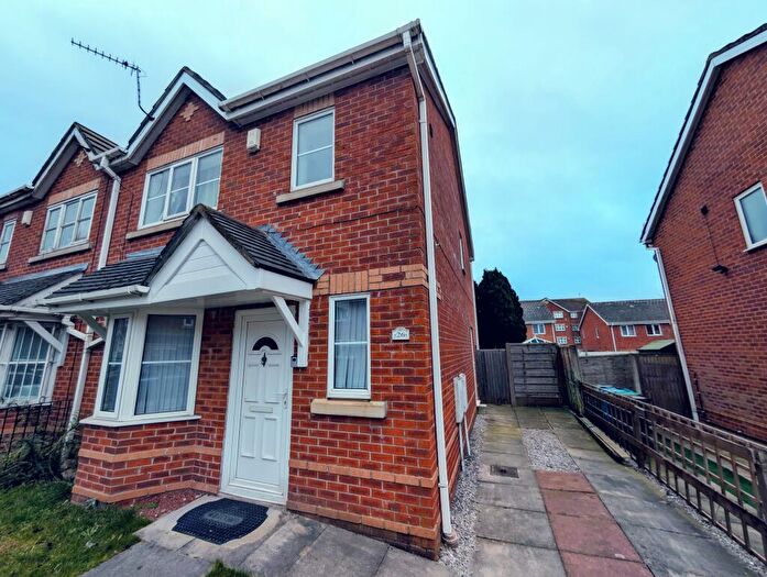 3 Bedroom Semi Detached House To Rent In Venture Scout Way, Cheetham Hill, M8