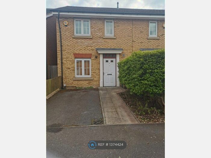 3 Bedroom End Of Terrace House To Rent In Cranesbill Close, London, SW16