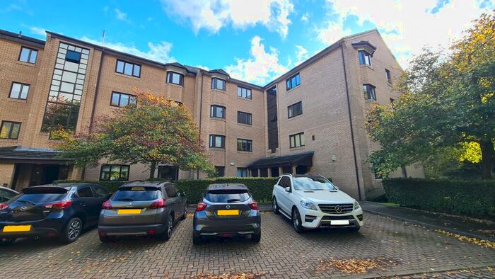 2 Bedroom Flat To Rent In Addison Road, Kirklee, G12