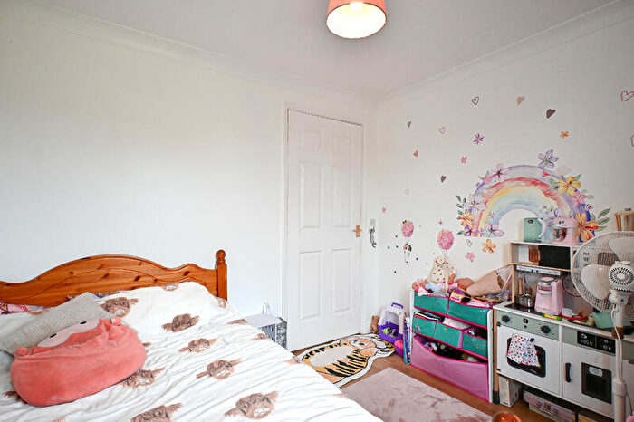 2 Bedroom Bungalow For Sale In Burton Road, Spalding, Lincolnshire, PE11
