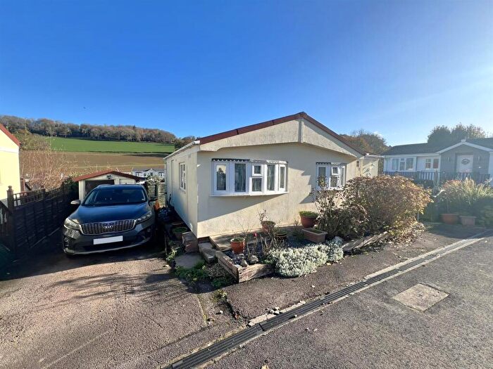 2 Bedroom Park Home For Sale In Lea Villa Residential Park, Lea, Ross-On-Wye, HR9