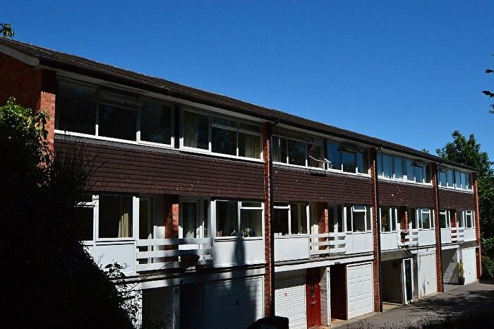 3 Bedroom Terraced House For Sale In Ballfield Road, Godalming, GU7