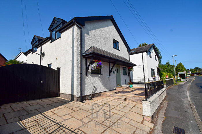 3 Bedroom Detached House For Sale In Preston Old Road, Freckleton, Preston, PR4