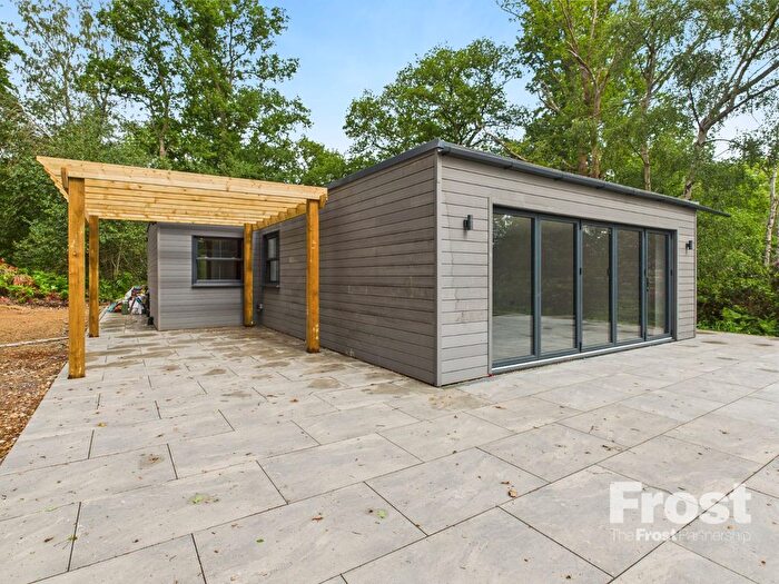 2 Bedroom Bungalow To Rent In Fulmer Lane, Gerrards Cross, Buckinghamshire, SL9