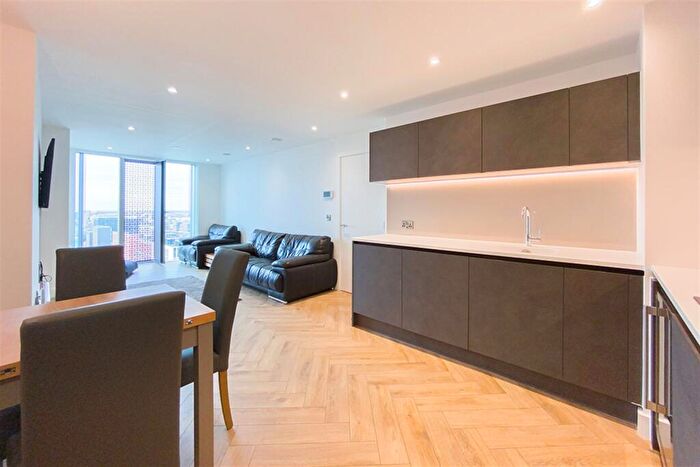 2 Bedroom Apartment To Rent In Elizabeth Tower, M15