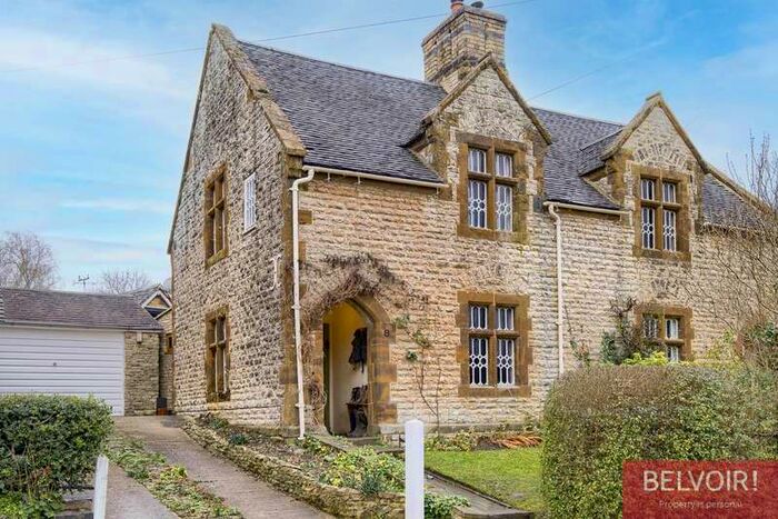 2 Bedroom Studio Flat For Sale In Combrook Combrook, Warwick, CV35