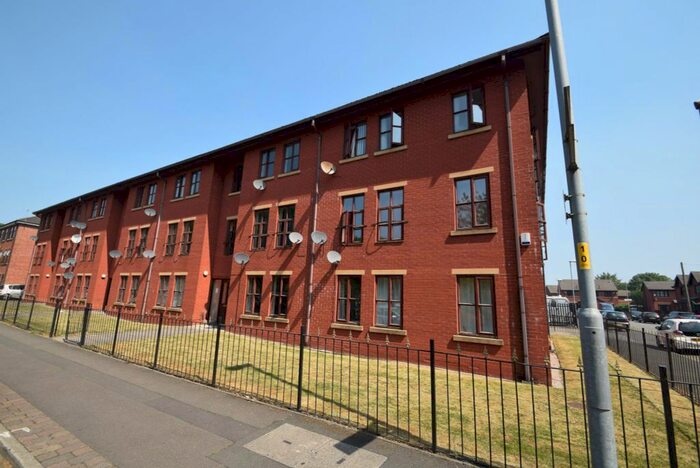 2 Bedroom Flat To Rent In Hudson Court, Manchester, M12