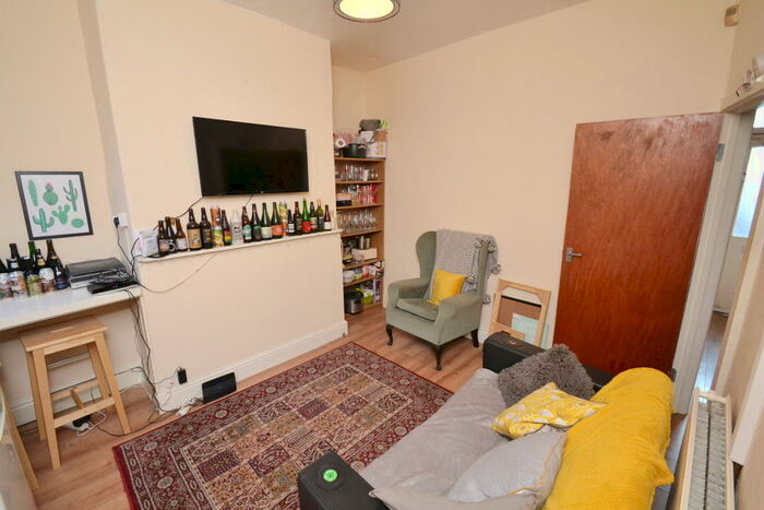 3 Bedroom Terraced House To Rent In Stanley Avenue, Rusholme, Manchester, M14