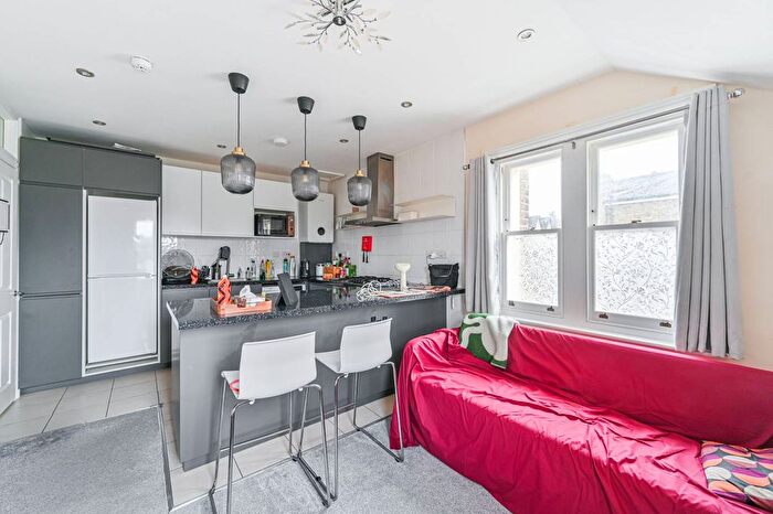 1 Bedroom Flat For Sale In Leigham Court Road, Streatham Hill, London, SW16