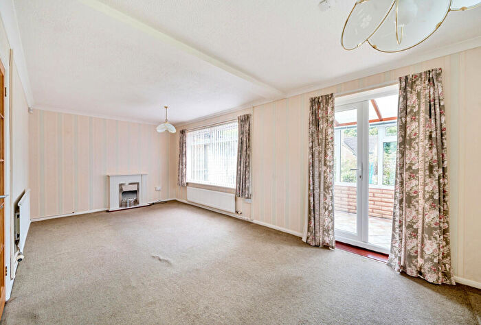 3 Bedroom Bungalow For Sale In Burleigh View, Bussage, Stroud, Gloucestershire, GL6