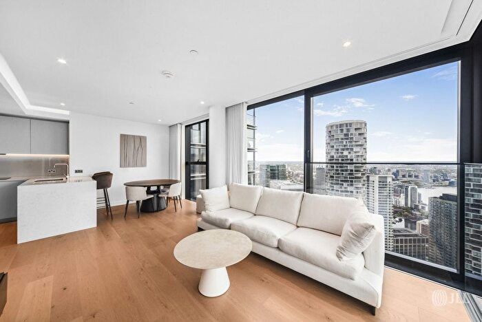 2 Bedroom Flat For Sale In Marsh Wall, London, E14