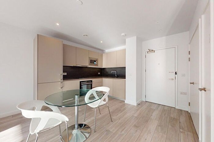 1 Bedroom Flat To Rent In New Kent Road, London, SE1