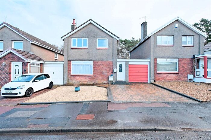3 Bedroom Detached House For Sale In Chatelherault Crescent, Hamilton, ML3