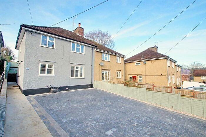 3 Bedroom Semi-Detached House To Rent In Woodlands Avenue, Berkhamsted, HP4