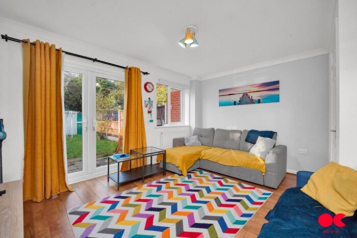 3 Bedroom End Of Terrace House For Sale In Fryerns Terrace, Basildon, SS14