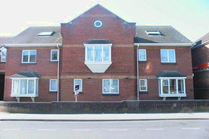 1 Bedroom Flat To Rent In Abbotsbury Road, Weymouth, DT4