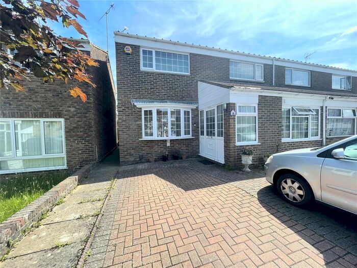 1 Bedroom Studio To Rent In Bedale Close, Crawley, West Sussex, RH11