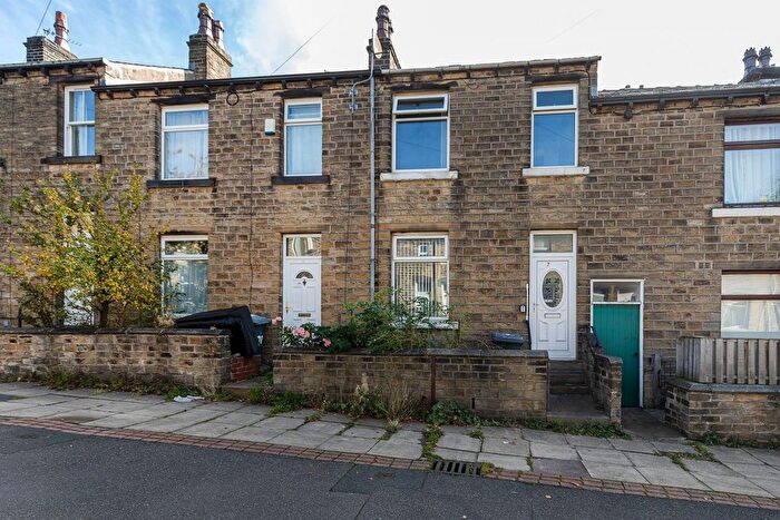 2 Bedroom Terraced House For Sale In Lawrence Road, Marsh, Huddersfield, HD1