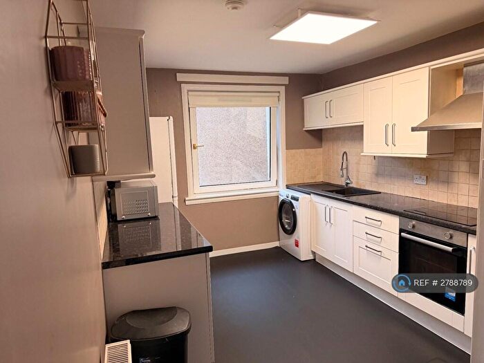 3 Bedroom Flat To Rent In Atholl St, Dundee, DD2
