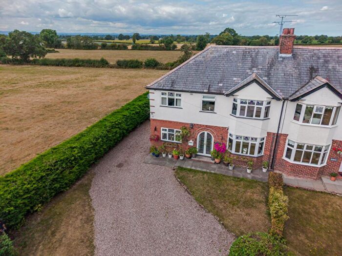 4 Bedroom Semi-Detached House For Sale In Ashton Lane, Ashton Hayes, CH3
