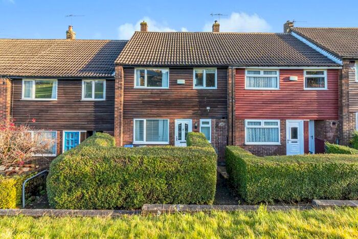 3 Bedroom Terraced House To Rent In Fox Hill Road, Sheffield, South Yorkshire, S6