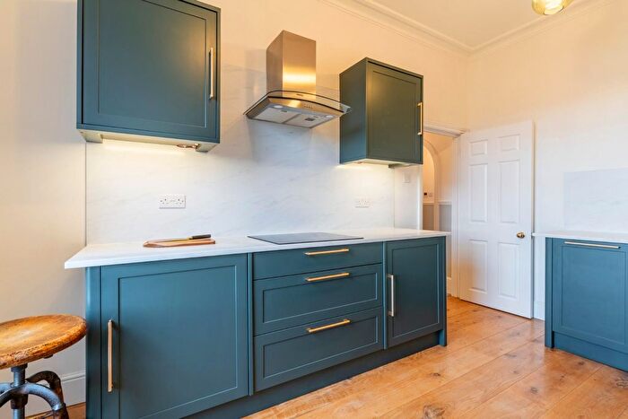 2 Bedroom Flat For Sale In Lansdown Place, Cheltenham, GL50