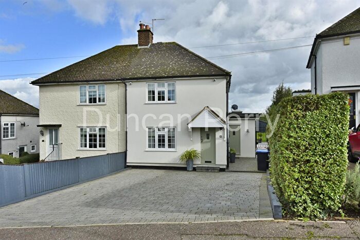 3 Bedroom Semi-Detached House For Sale In Park Road, Northaw, Potters Bar, EN6