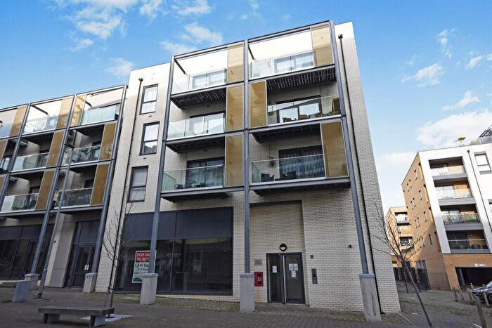 2 Bedroom Flat For Sale In Cunard Square, Chelmsford, CM1