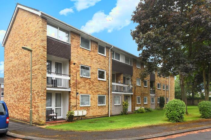 2 Bedroom Maisonette To Rent In Wykeham Crescent, East Oxford, OX4