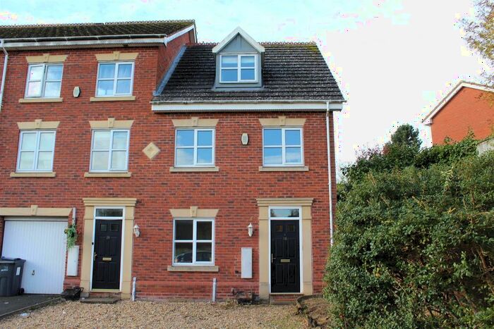 3 Bedroom Town House To Rent In Langley Park Way, Sutton Coldfield, B75