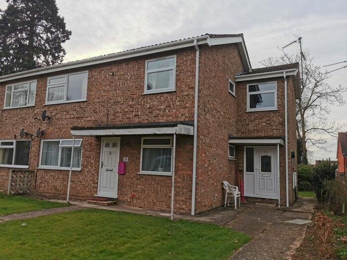 2 Bedroom Maisonette To Rent In Maple Road, Downham Market PE38