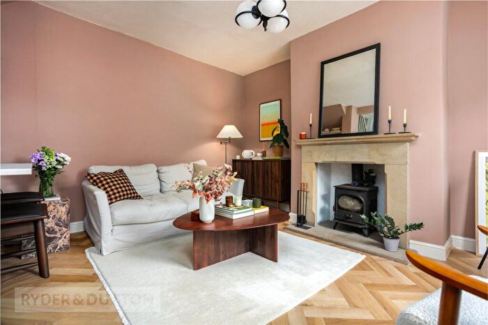 2 Bedroom Terraced House For Sale In Grove Street, Greenfield, Saddleworth, OL3