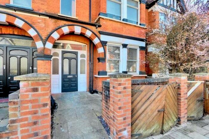 2 Bedroom Flat To Rent In Vaughn Road, Harrow, HA1