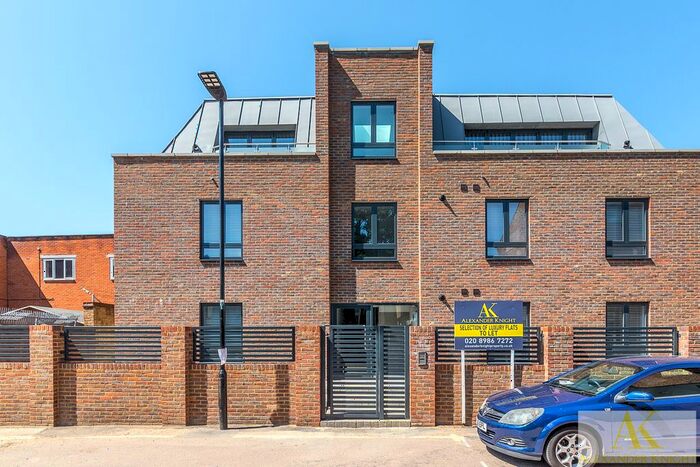 1 Bedroom Flat To Rent In Colina Mews, London, N15