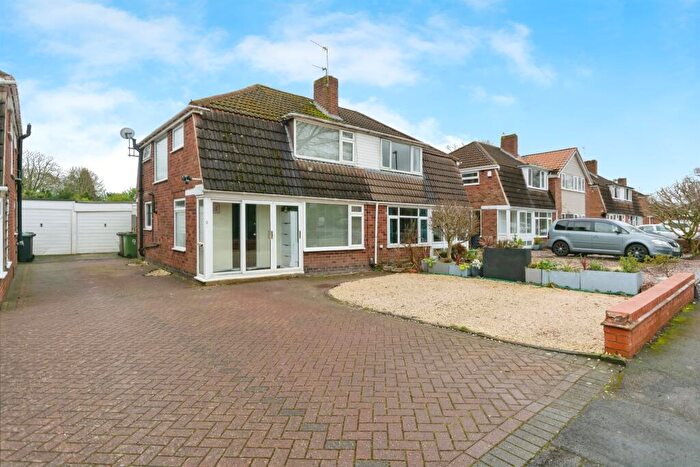 3 Bedroom Semi Detached House For Sale In Bronte Farm Road, Shirley, Solihull, B90