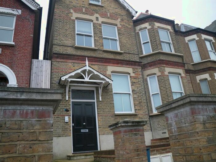 Studio To Rent In Epsom Road, Croydon, CR0