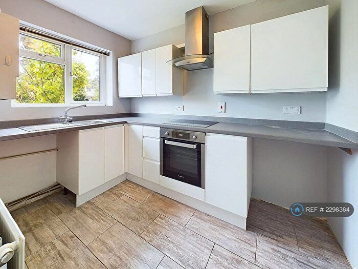 3 Bedroom Maisonette To Rent In Frinton Road, Sidcup, DA14