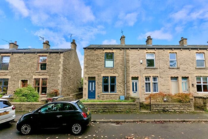 2 Bedroom End Of Terrace House For Sale In Tredcroft Street, Glossop, SK13
