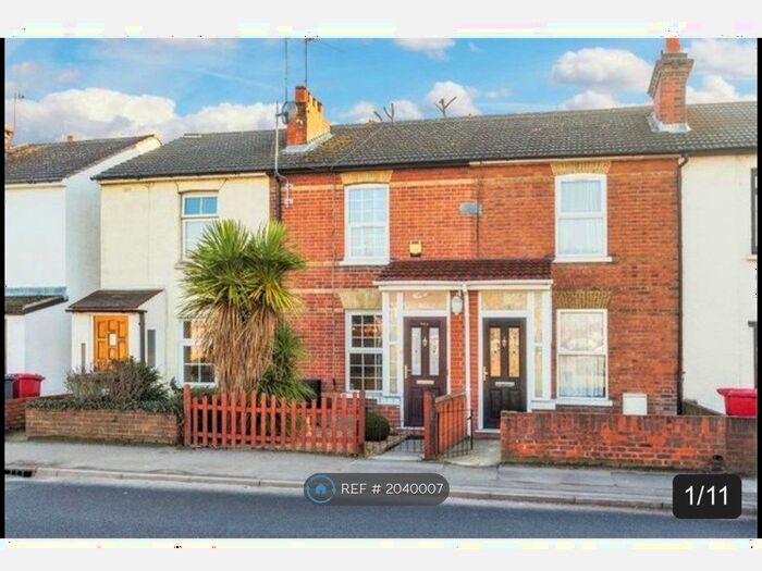 2 Bedroom Terraced House To Rent In High Street, Langley, Slough, SL3