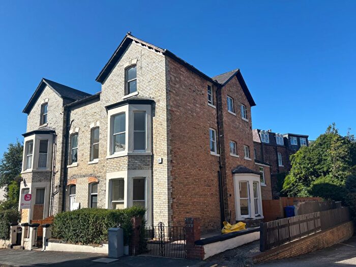 1 Bedroom Flat To Rent In Grosvenor Crescent, Scarborough, YO11